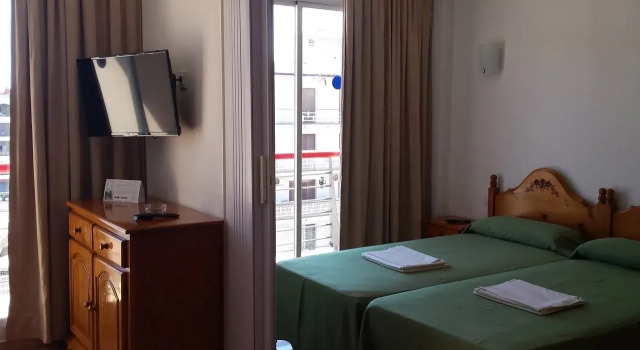 Apartaments Mar Blau Calella, Забронировать Отель Отели Калелья 3 звезды, рядом с Музей туризма, 3*
