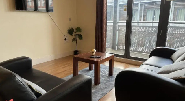 Апартаменты Spacious 2 Bedroom Arcadian Centre with Balcony & Birmingham City Centre