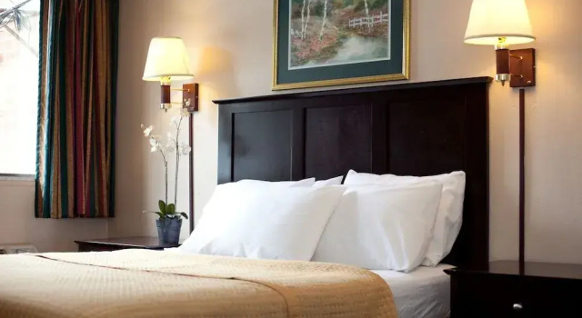 Timberlake Motel, Book Motel Bedford Springs USA