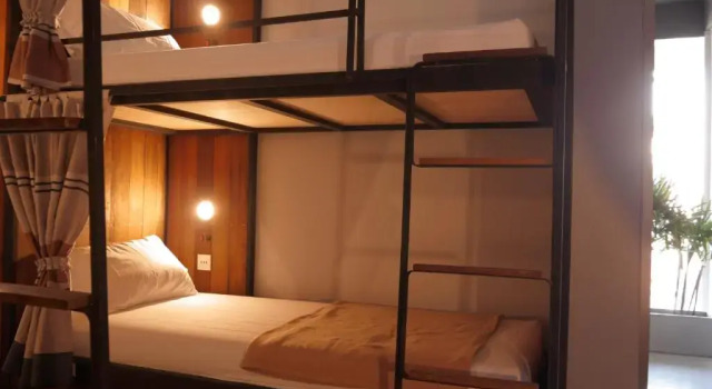Кровать в общем номере Whereder Poshtel