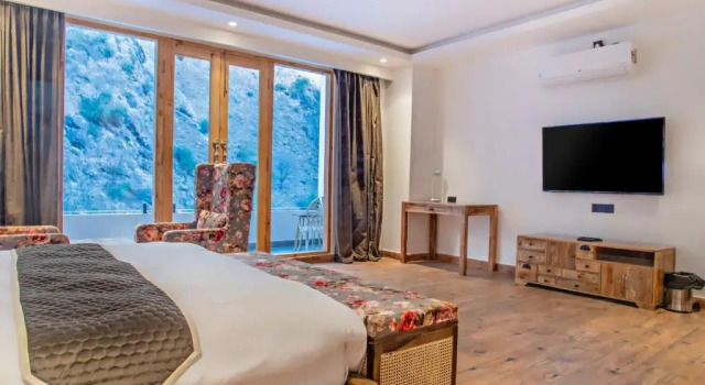 Люкс с балконом Echor Palm Bliss Riverside Resort & Spa, Kasol