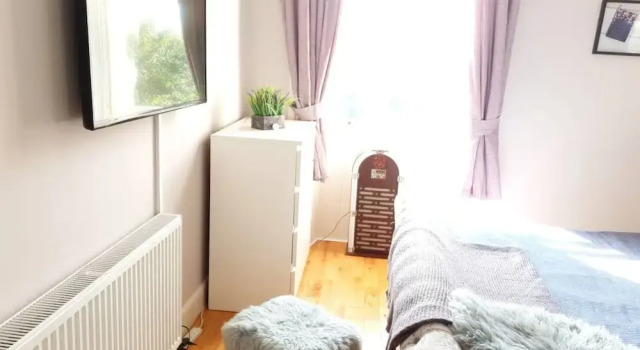 Newly Refurbished Duplex in Edinburgh City Centre, Забронировать Отель Эдинбург Midlothian, рядом с City Observatory