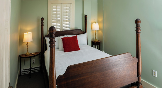Номер Classic The Historic General Stanton Inn