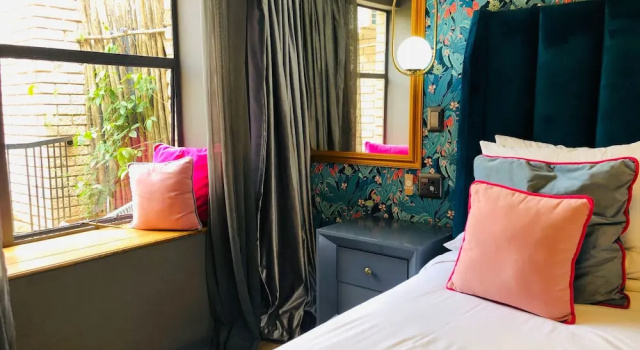 Номер Luxury Grafiti Boutique Hotel