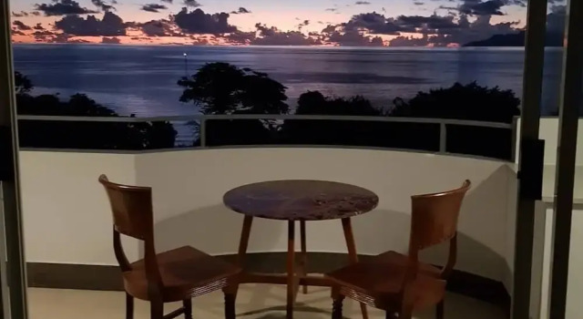 Апартаменты Beau Vallon Studios - Apartments Vacation Rentals