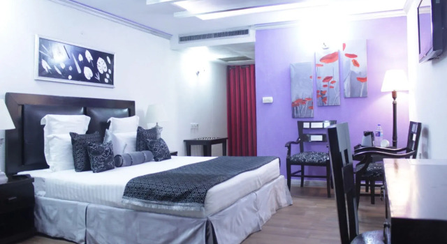 Heaven Hotel, Rezerwuj Hotel Hotele 4-gwiazdkowe w Lahaur, 4*