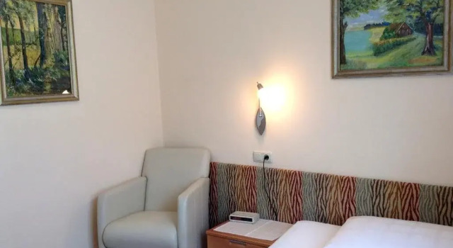 Parkpension Billroth, Book Hotel Bad Hall Upper Austria