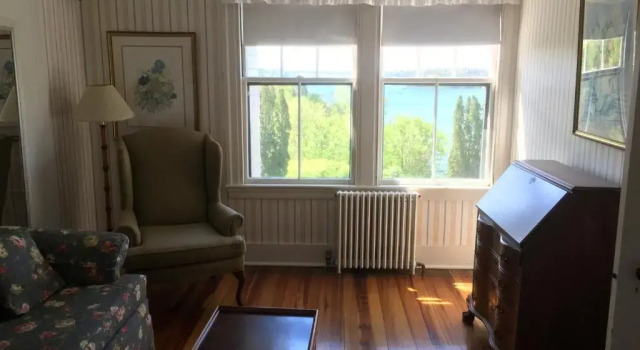 Люкс с видом на море Asticou Inn