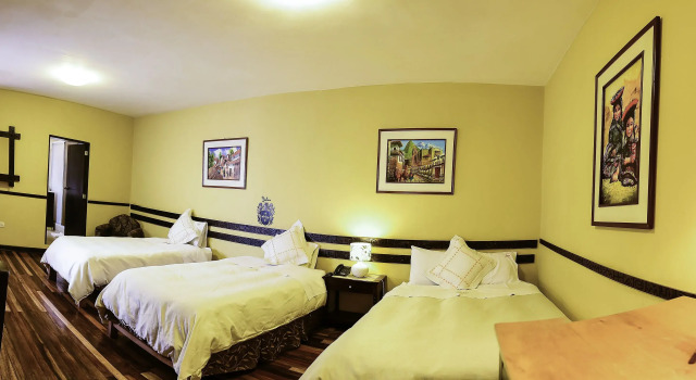 Yabar Hotel Plaza