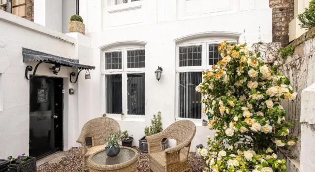 1 Bed Central Garden Apartment, Varaa Huoneisto Asunnot kohteessa Merseyside, Huoneisto
