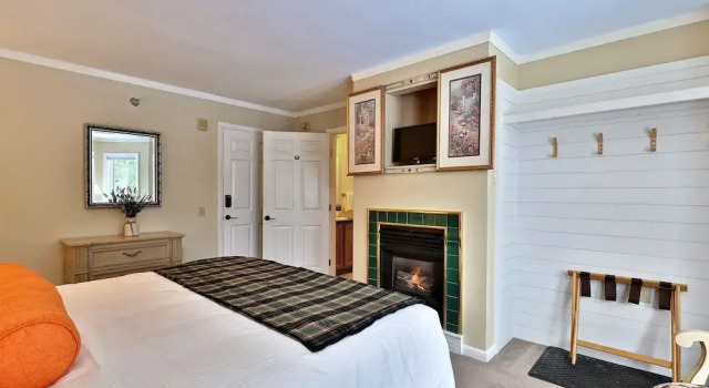 The Birch Ridge: European Room #8 - King Suite In Killington, Vermont. Hot Tub. 1 Bedroom Home, Забронировать Дом для отпуска Коттеджи Киллингтон, Коттедж