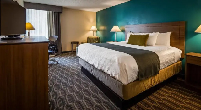 Двухместный люкс Deluxe Best Western Plus Yadkin Valley Inn & Suites