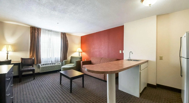 Четырёхместный люкс Quality Inn Kingsville Hwy 77