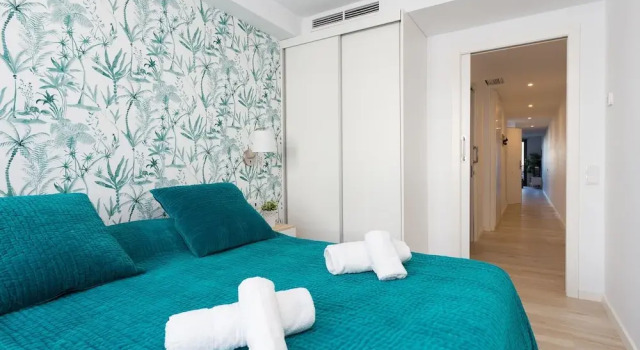 Люкс с балконом Urban Suites Sitges Apartments by PriorityVillas