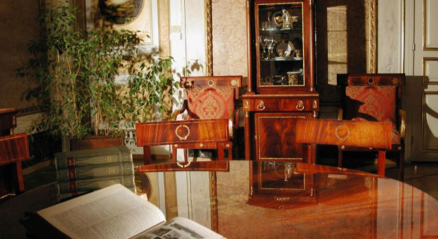 Grand Hotel, Book Hotel Old Town 