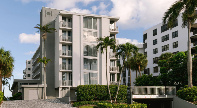 Hillsboro Beach Resort by Kasa