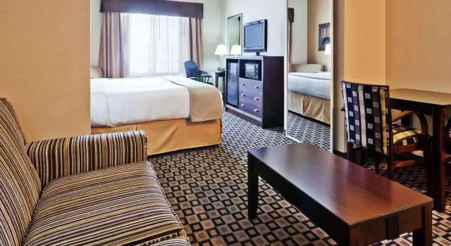 Двухместный люкс Holiday Inn Express & Suites Clovis by IHG