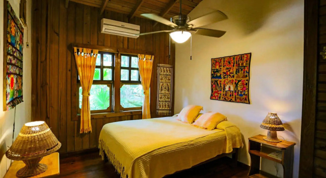 Arco Iris SA, Buchen Sie Hotel 3-Sterne-Hotels in Roatan, 3*