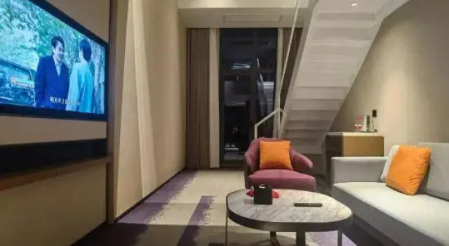 Люкс Business Hampton by Hilton Beijing South Railway Station