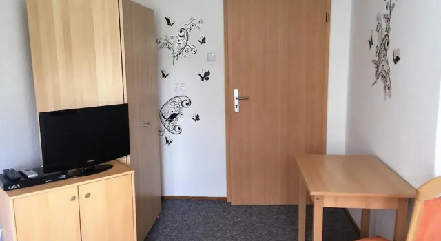 Номер Standard Pension Jost