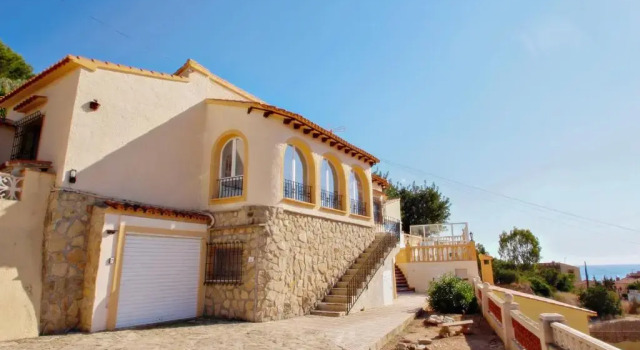 Tosal Julia - sea view villa with private pool in Calpe, Забронировать Вилла Отели в центре Кальпе, в центре