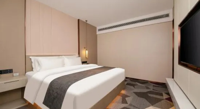 Люкс Deluxe Lavande Hotel (Jingzhou Yangtze University )