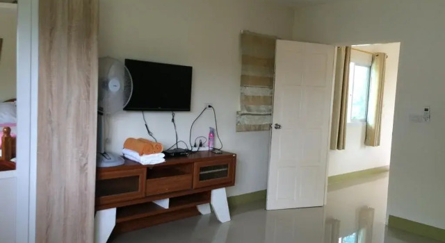 Nadee resort, Varaa Lomakeskus Hotellit North-Eastern Thailand pysäköinnillä, Pysäköinti