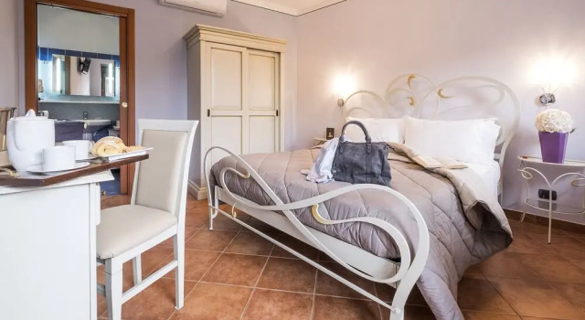 Agriturismo Costa Catterina, Rezervați Hotel Hoteluri în Castagnito cu parcare, Parcare