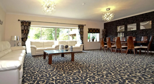 Lyndricks House, Book Hotel Hoteller i Ascot med parkering, Parkering