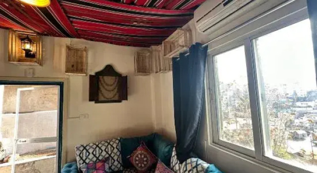 Апартаменты JRE Antica Old Apartment Al-lwebdeh