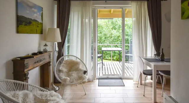 Cottage in Germany With Sun Terrace & BBQ, Buchen Sie Ferienhaus Berlingen Rheinland-Pfalz