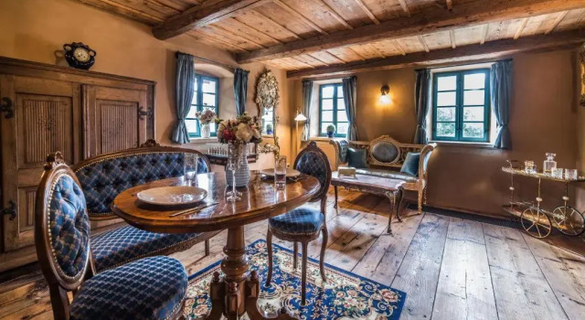 Номер Deluxe RESORT KOVÁRNA - Frýdštejn - stylové ubytování, luxusní wellness, zážitková restaurace