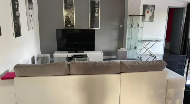 Cavaliere Apt 125M2 Piscine, Забронировать Апартаменты/квартира Отели Ле-Лаванду с бассейном, Бассейн