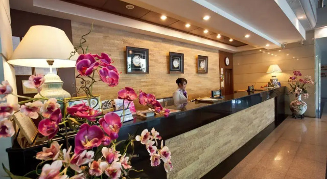 Sing Golden Place Hotel