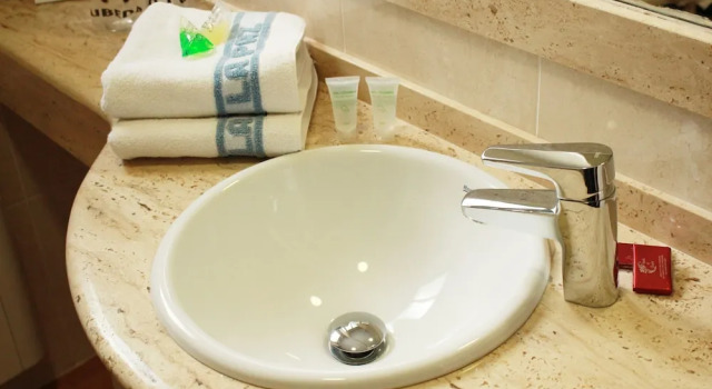 Трёхместный номер Standard с балконом Hotel La Paz