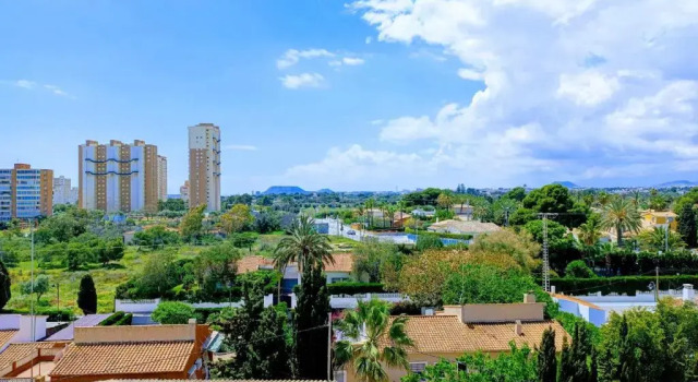 Апартаменты California Suite - All-day Sunny 2-Bedroom Apartment