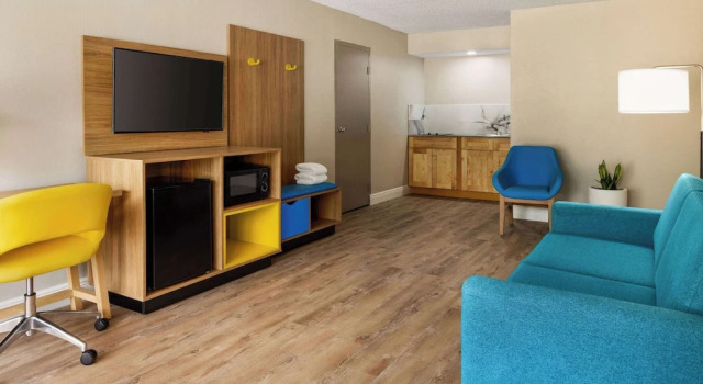 Люкс Days Inn by Wyndham McComb MS