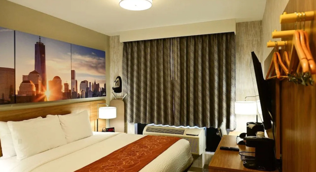 Двухместный номер Deluxe Days Inn by Wyndham Bronx NYC