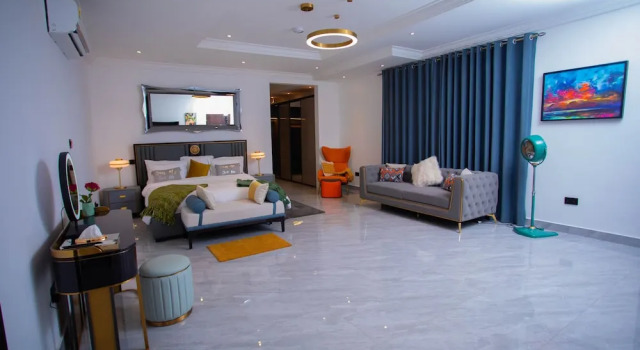 The Pearl Luxury Apartments