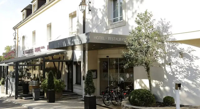 Hôtel Le Richebourg, Rezerwuj Ośrodek wypoczynkowy  