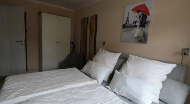 Ferienwohnung EG.Rechts, Prenota Appartamento Gernrode 