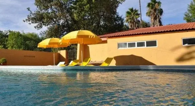 101 Oudtshoorn Holiday Accommodation, Забронировать Отель Отели Оудсхорн 3 звезды, рядом с Suspension Bridge, 3*