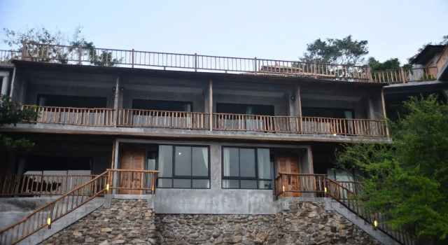 Sai Daeng Resort, Забронировать Курортный отель Отели Тау с парковкой, рядом с Shark Island, Парковка