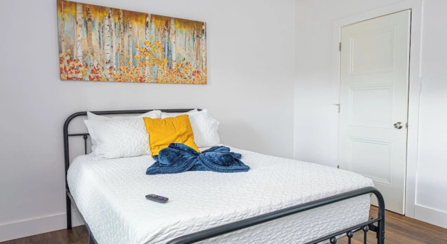 Cozy and Gorgeous 2br/1ba Near Amazing Downtown, Забронировать Дом для отпуска Сан-Антонио Bexar County, рядом с San Antonio Spurs