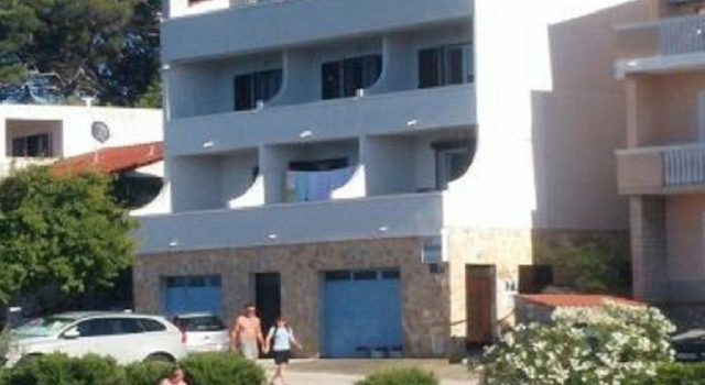 Apartment Marica - 10m from sea: A3 Tisno, Island Murter