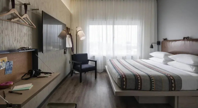Номер Standard Moxy Nashville Vanderbilt Area