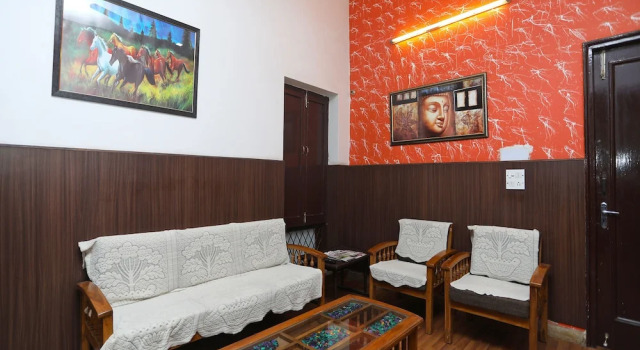 OYO 14908 Chirag Residency, Забронировать Отель Отели Нью-Дели с завтраком, Завтраки