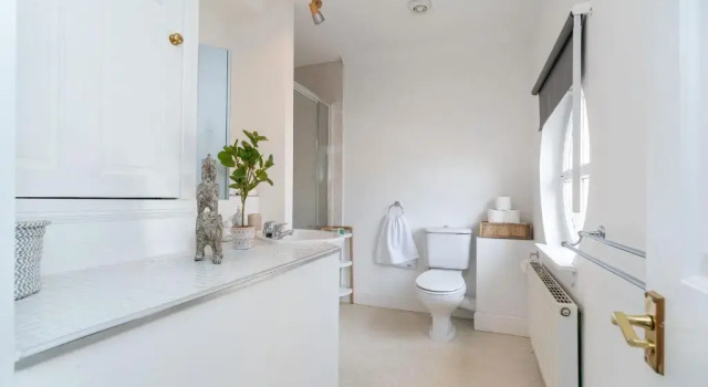 Коттедж NEW Four Bedroom House - all rooms ensuite