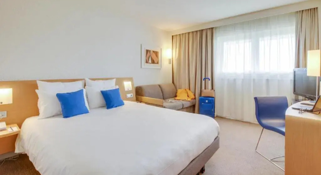 Двухместный номер Classic Novotel Poissy Orgeval