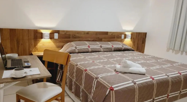 Pinda Palace Hotel, Забронировать Отель Отели Пиндамоньянгаба с завтраком, Завтраки